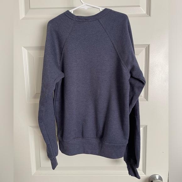 Youth small Portage + Main sweatshirt NWOT - Picture 3 of 3